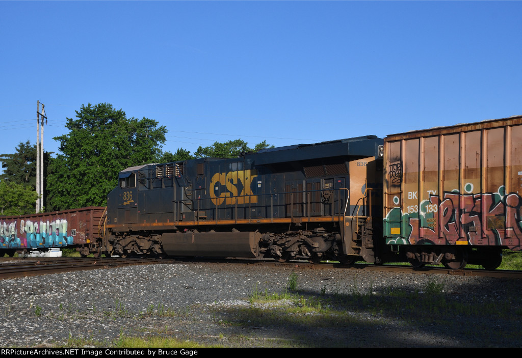 CSX 836